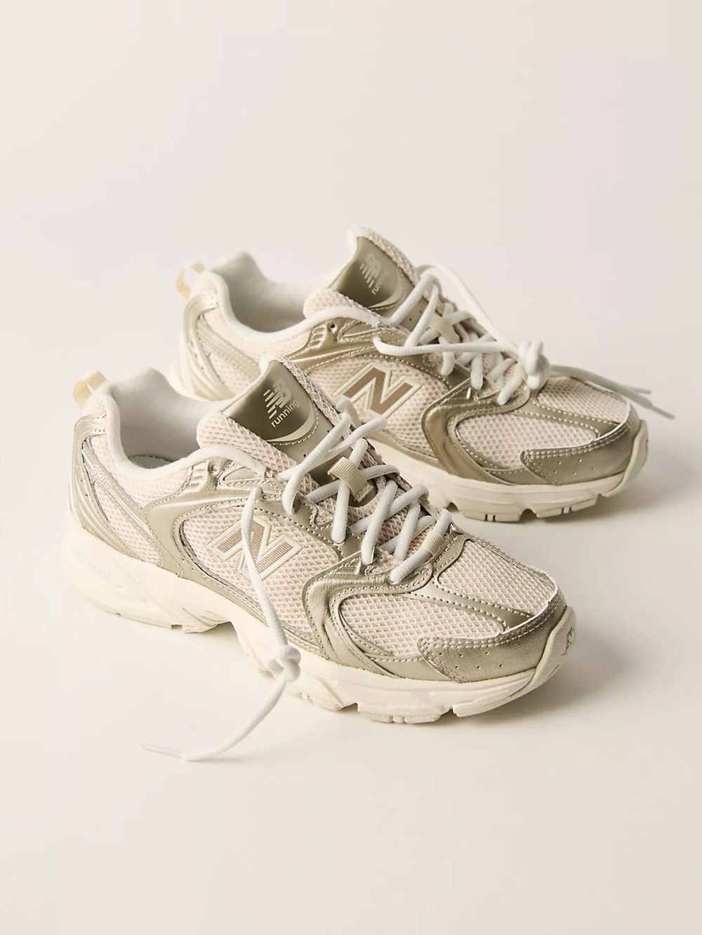 New Anthropologie New Balance 530 Sneakers in Metallic Gold Size Women’s 8